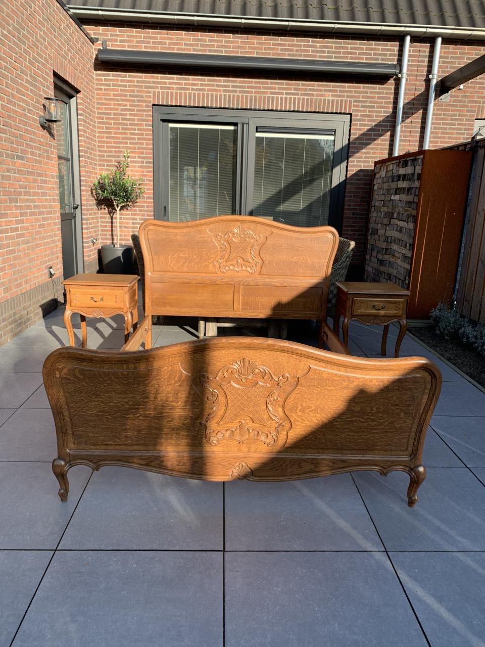 ✨Schitterend Sfeervol Antiek Brocante Tweepersoonsbed met Nachtkastjes ✨