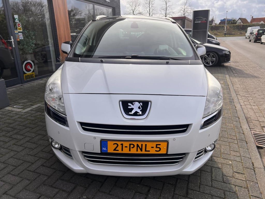 Peugeot 5008 1.6 thp gt 5p.