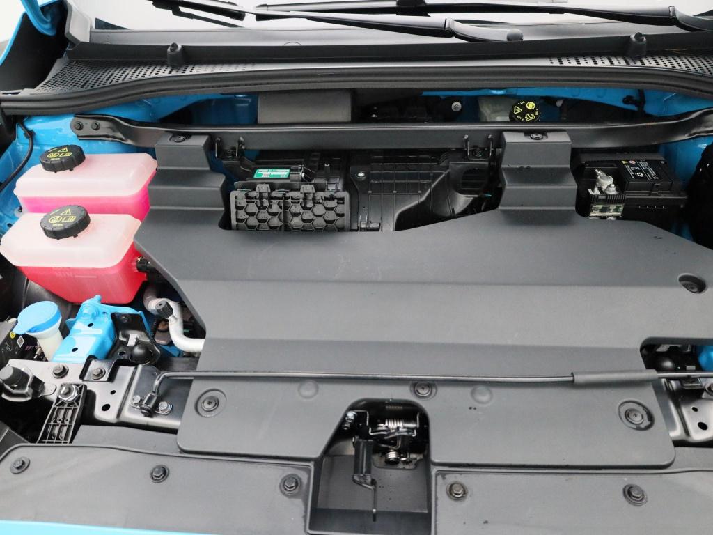 MG Mg4 64 kwh luxury all-season banden / navigatiesysteem / carplay / remot