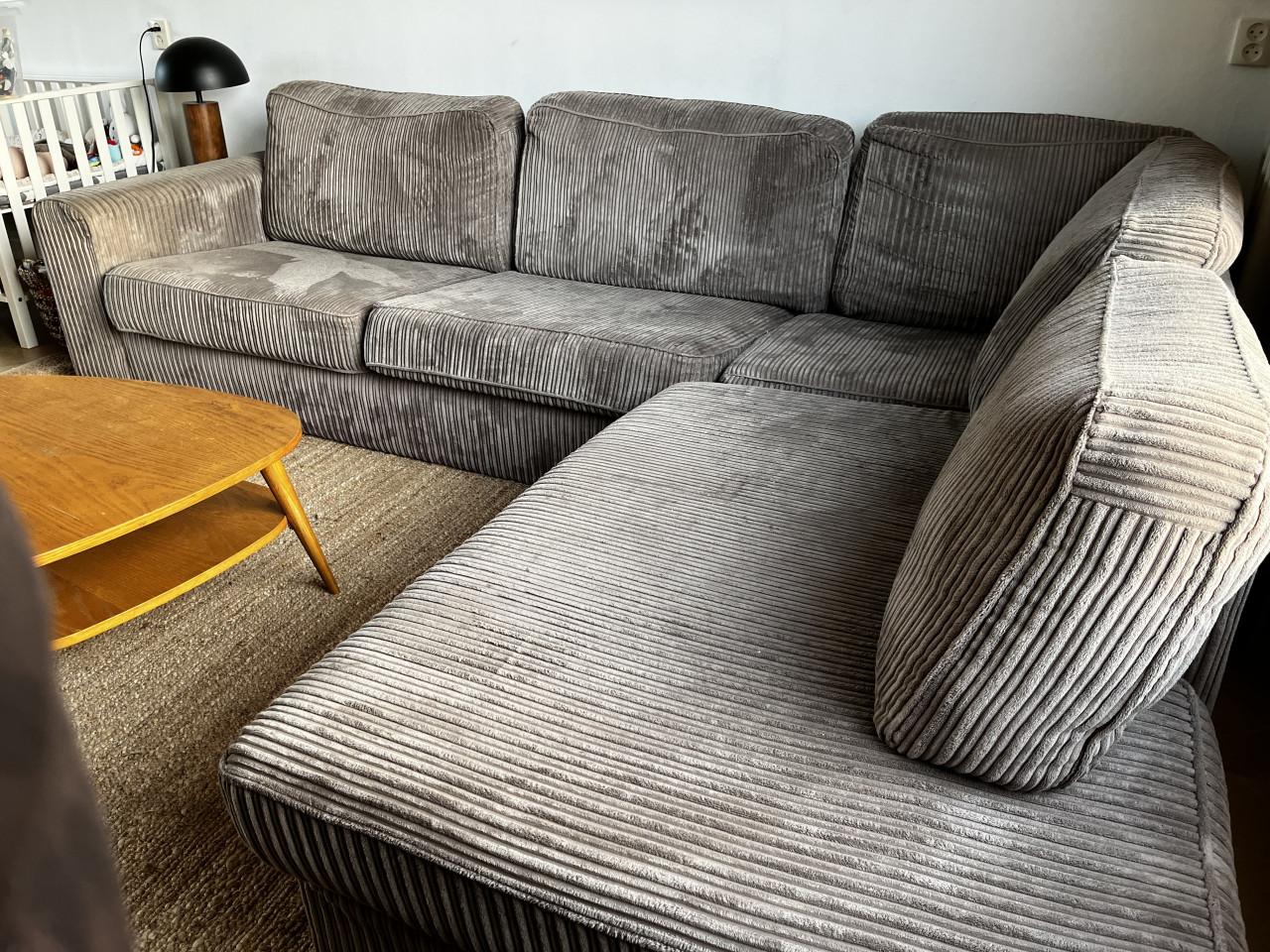 Gereserveerd- Hoekbank Taupe (rechts)