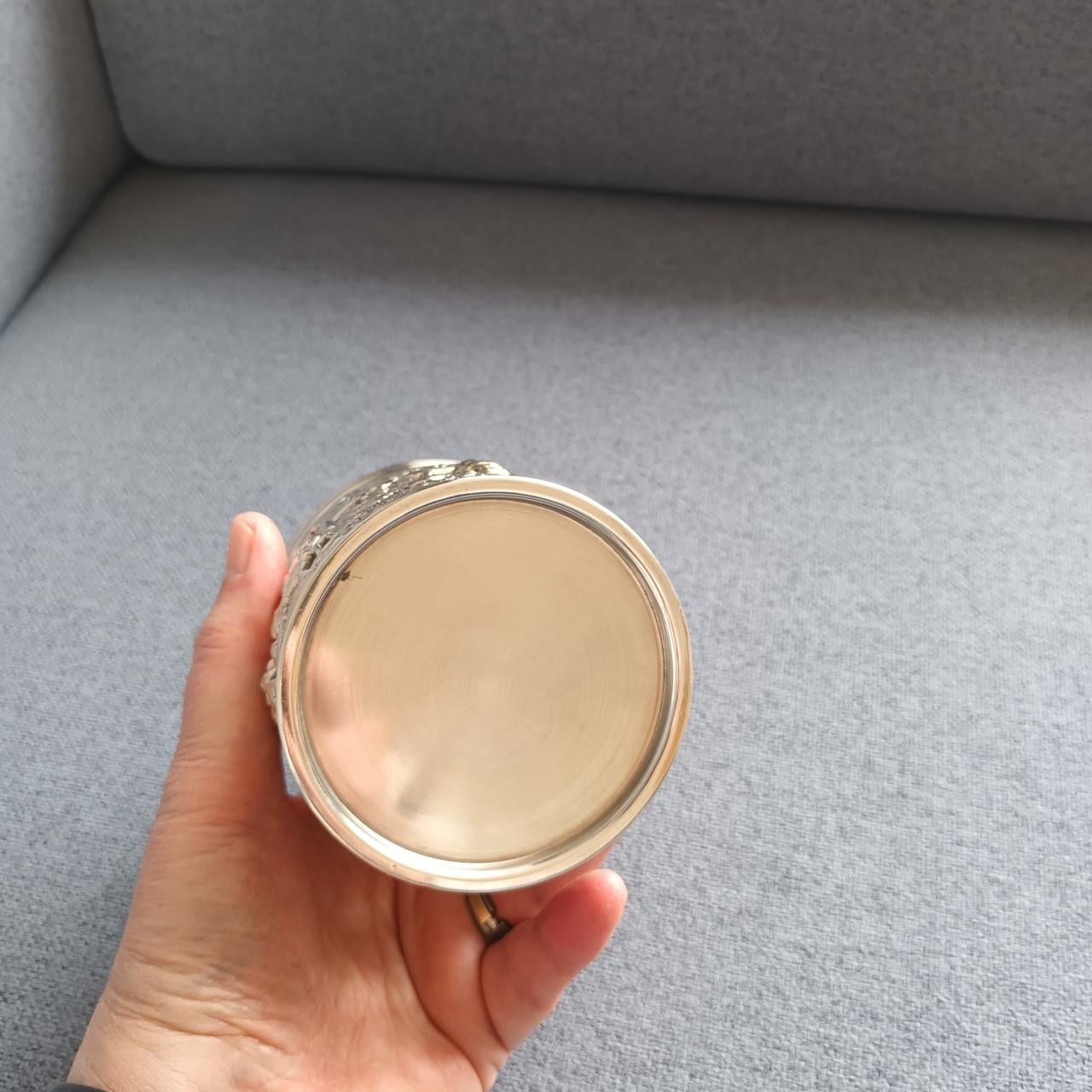 Verzilverd theebusje Douwe Egberts ca. 1960 H. Hooijkaas