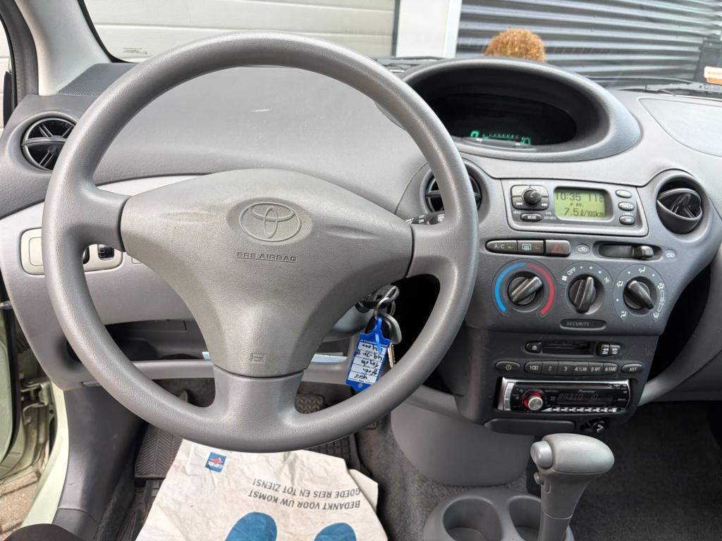 Toyota Yaris 1.3-16v vvt-i sol/automaat/94.000 nap/airco/