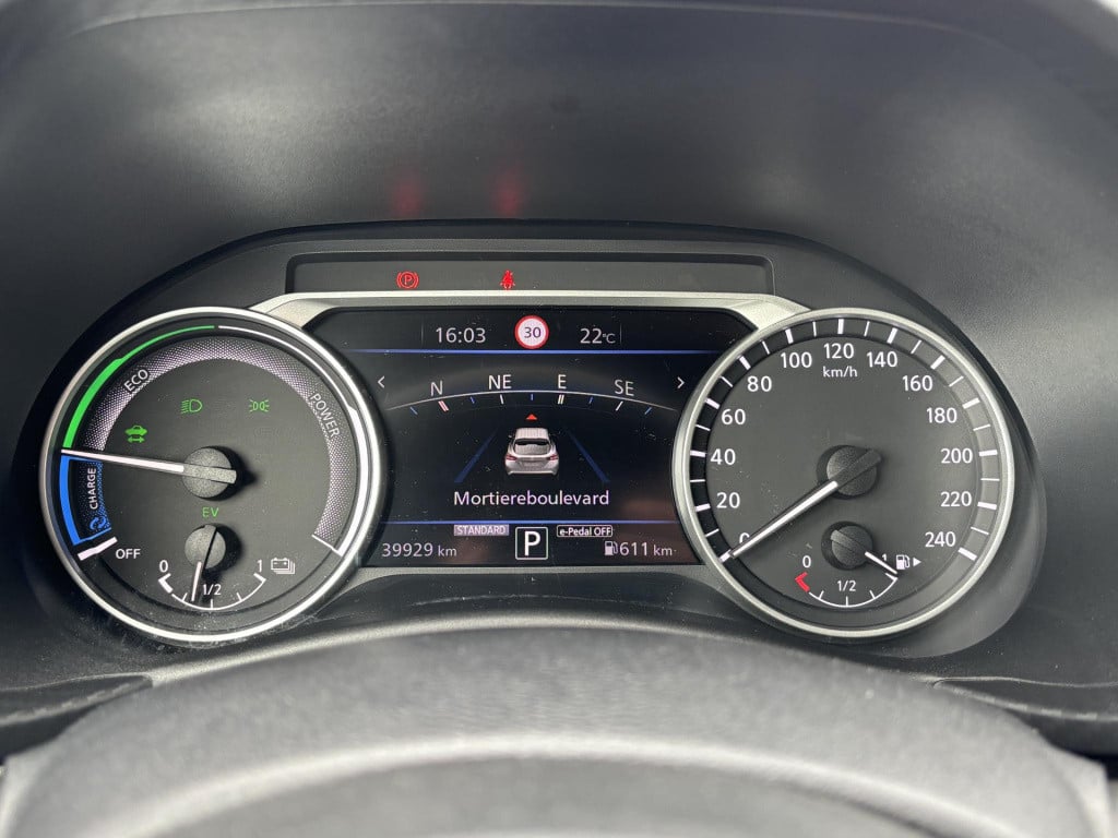 Nissan Juke 1.6 hybrid n-connecta | navigatie | camera | keyless entry | le
