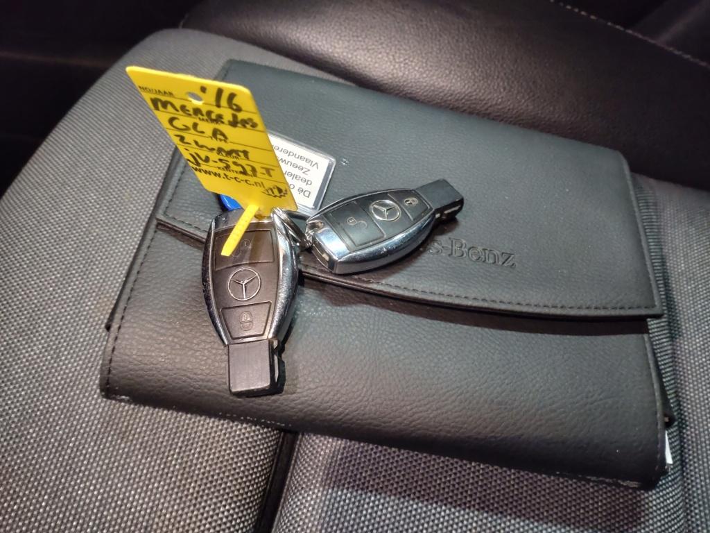 Mercedes-Benz Gla-klasse 180d ambition | automaat