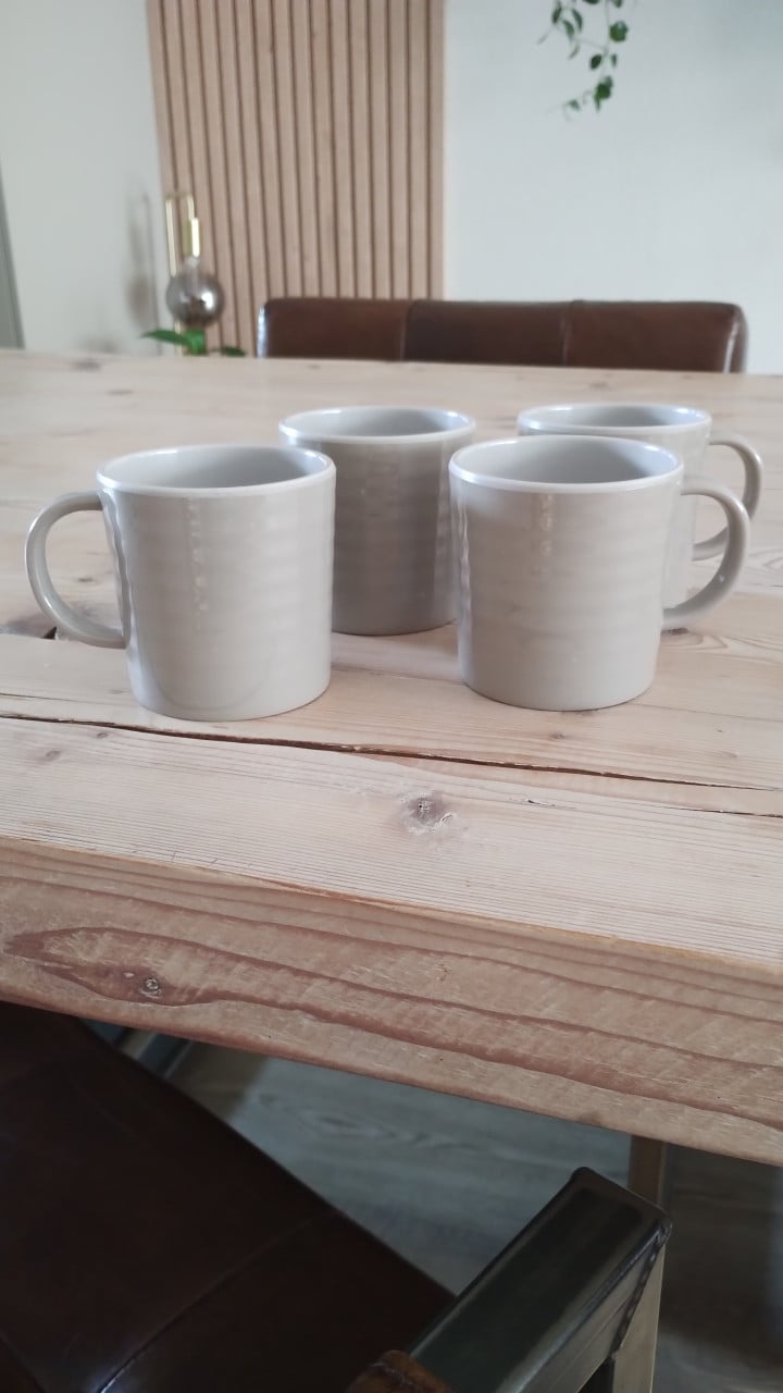 Melamine mokken. Nieuw.