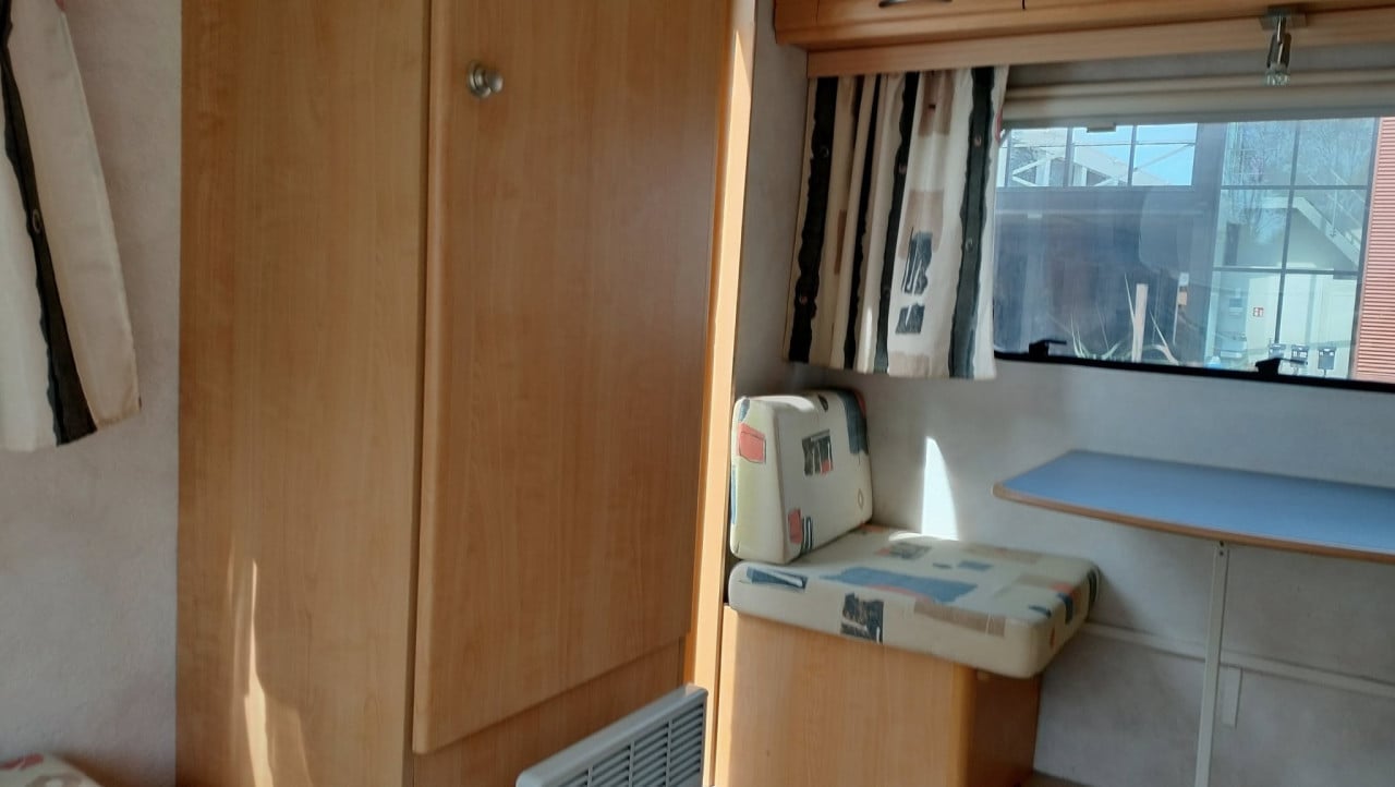 LICHTGEWICHT Caravelair Antares 335 met voortent