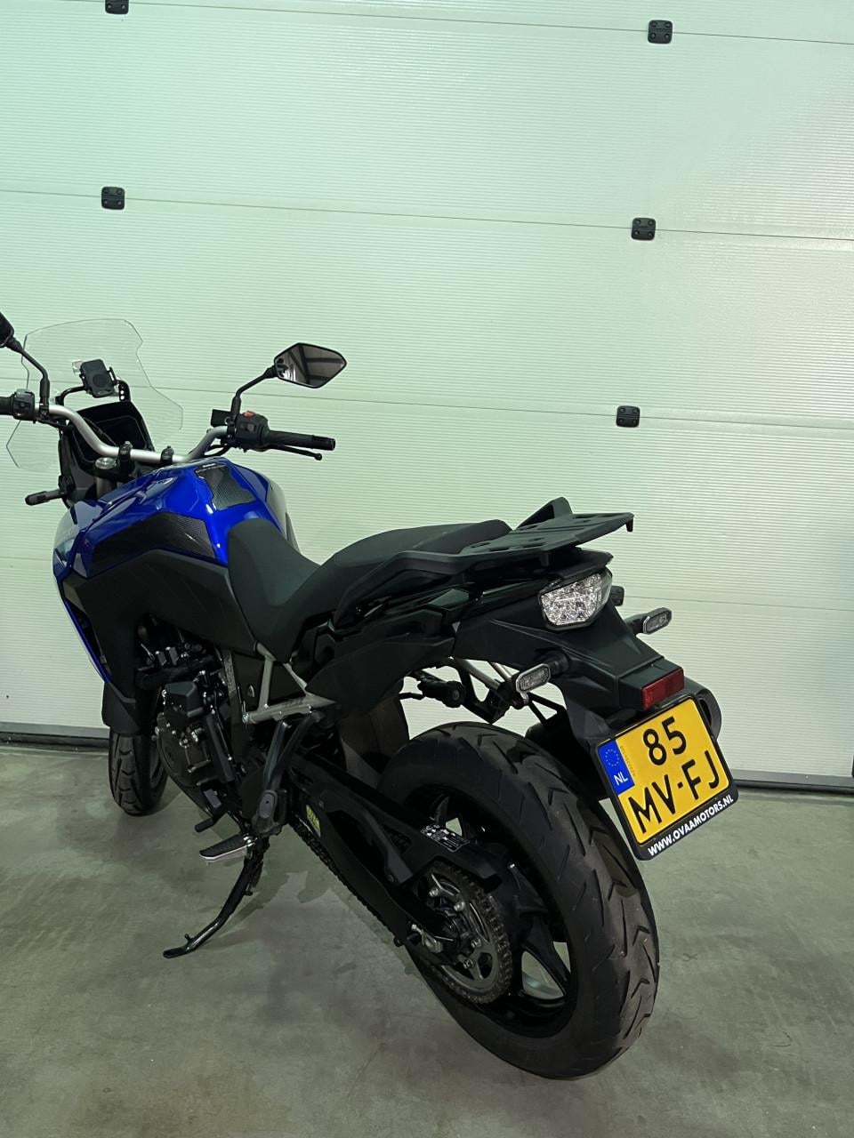 Suzuki v Strom 800 2024