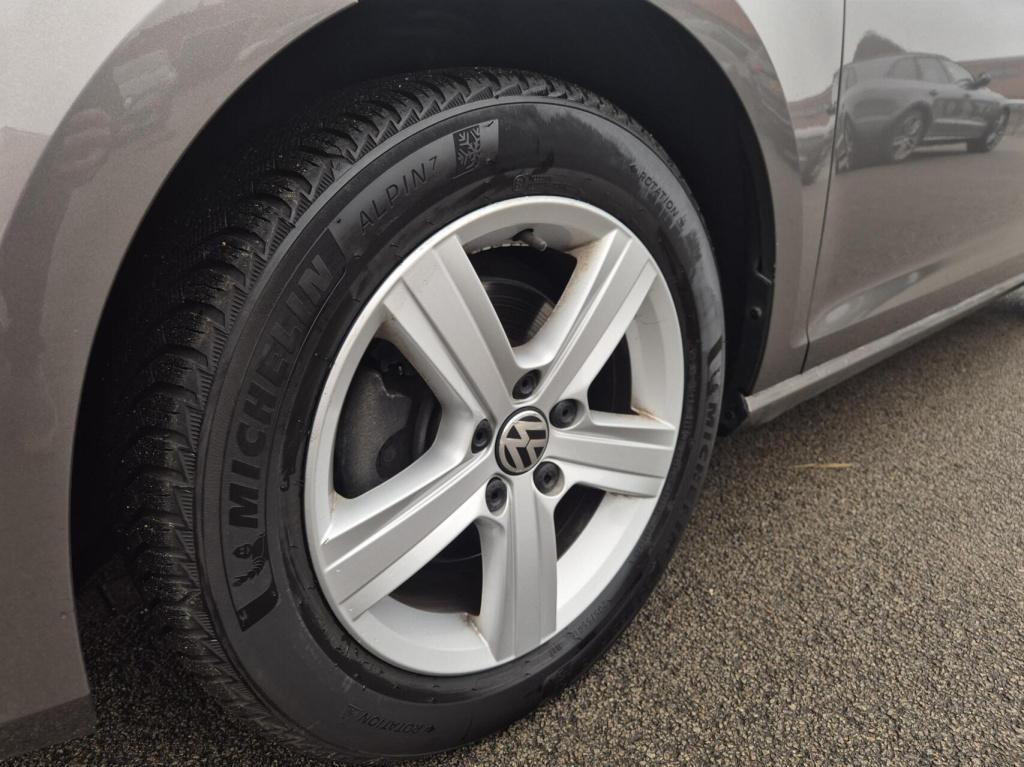 Volkswagen Golf 1.4 tsi highline / 5-deurs / massagestoel / cruisecontrol /