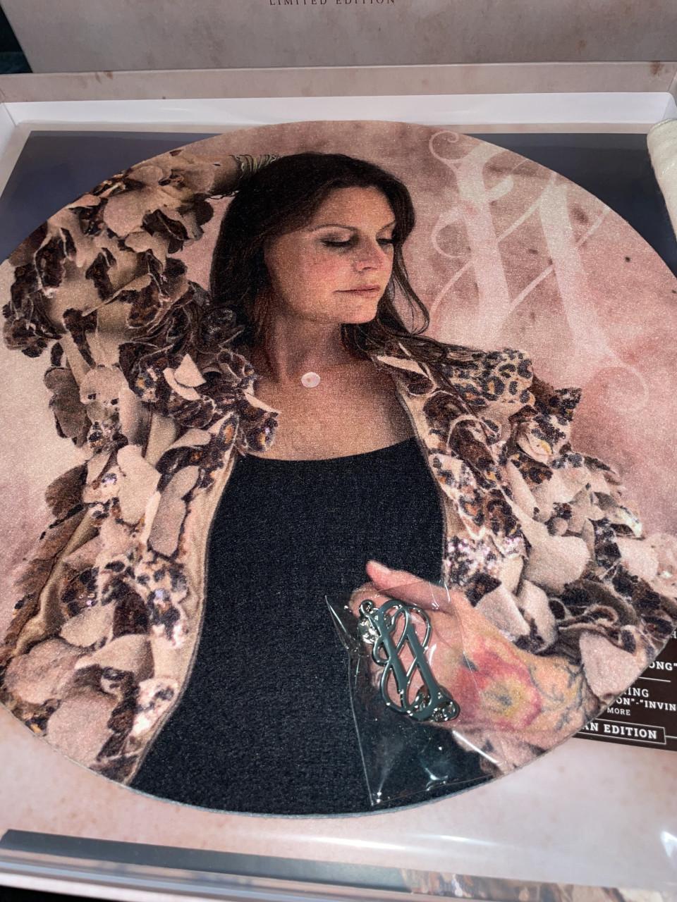 Floor Jansen Nieuwe parangon limited edition boxset