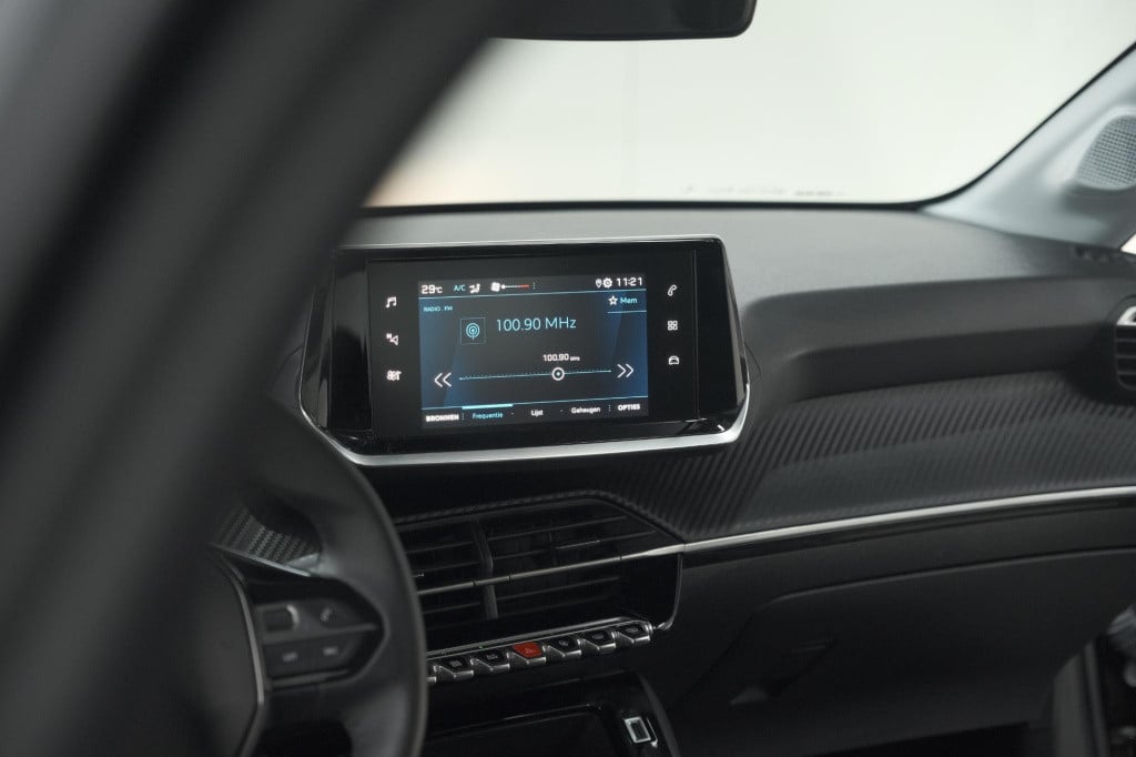 Peugeot 208 puretech 75 active | apple carplay | cruise control | airco