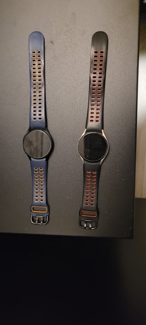 2x samsung galaxy watch 4