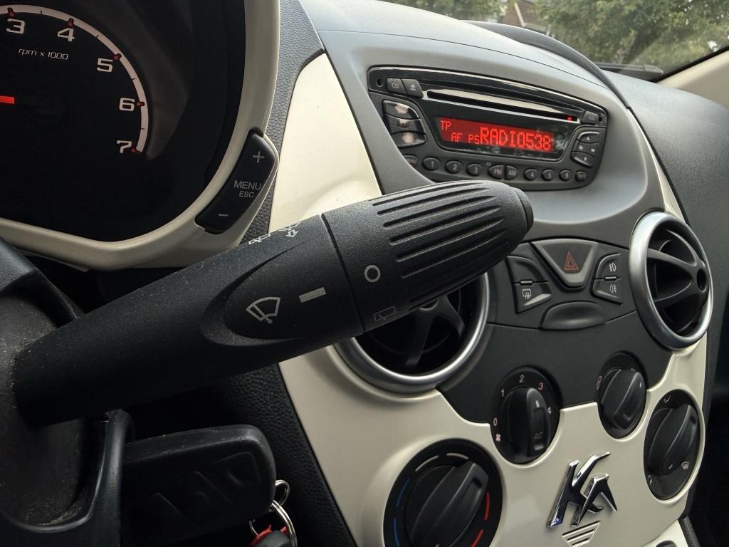 Ford KA 1.2 titanium - nieuwe distributie + grote beurt -