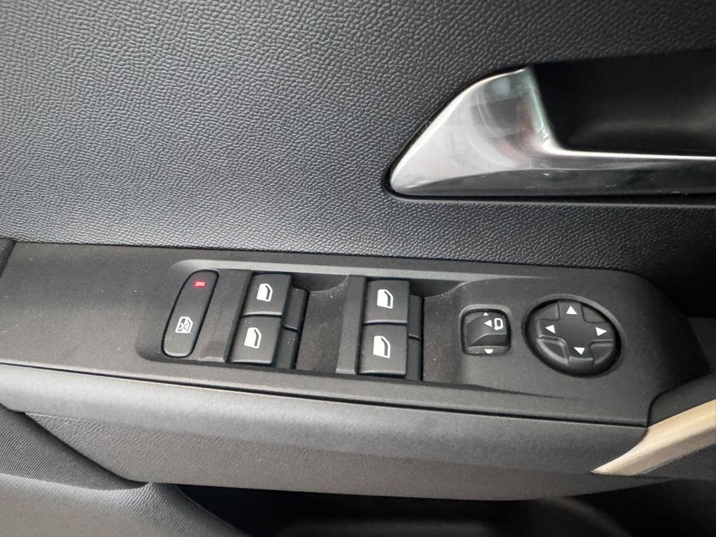 Lancia Y(psilon) 1.2 turbo hybrid