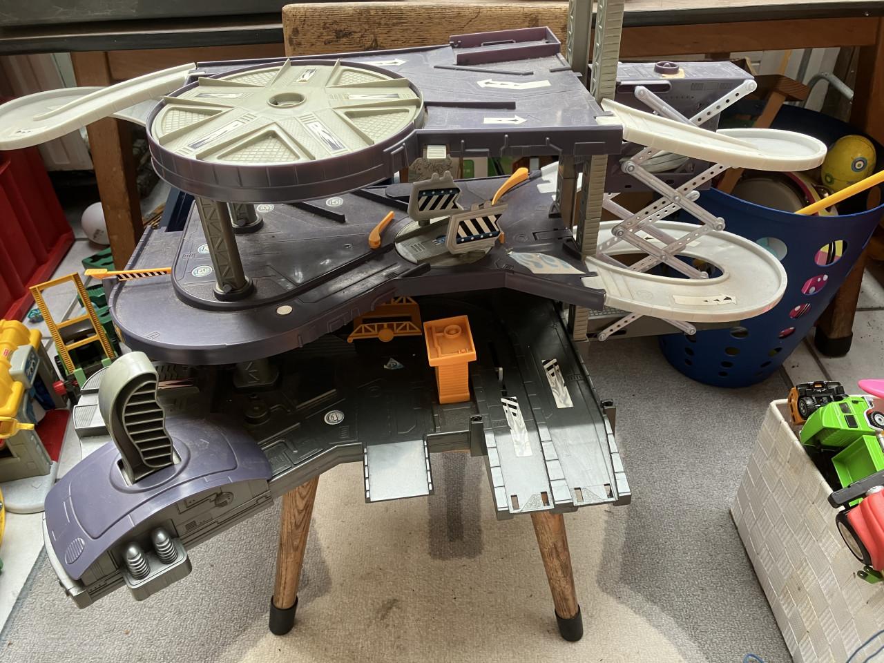 Speelgoed Garage voor kleine autootjes