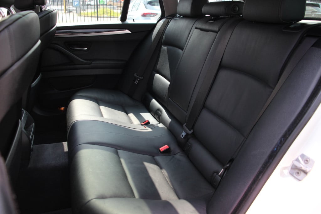 BMW 5 Serie touring 523i high executive | leder | memory | pano | dealer on