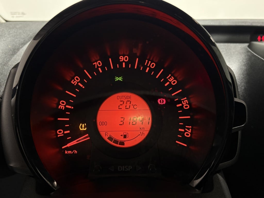 Toyota Aygo 1.0 vvt-i x-fun | airco |