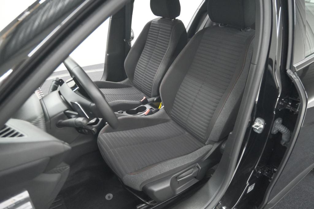 Peugeot 2008 puretech 130 active pack | trekhaak | camera | navigatie | par
