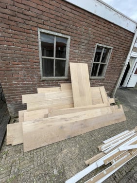 Houten vloer, niet meer compleet