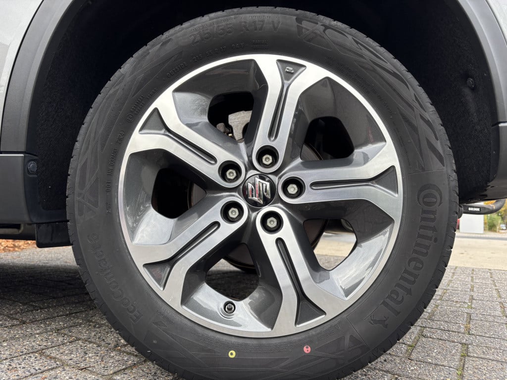 Suzuki Vitara automaat 1.6 high executive/ trekhaak