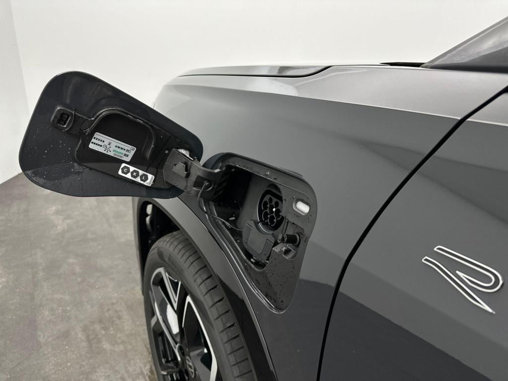 Volkswagen Tayron 1.5 ehybrid r-line