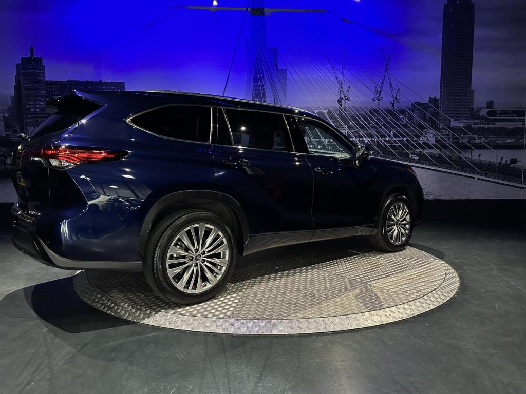 Toyota Highlander 2.5 awd hybrid executive 7 persoons *origineel nl*pano*tr