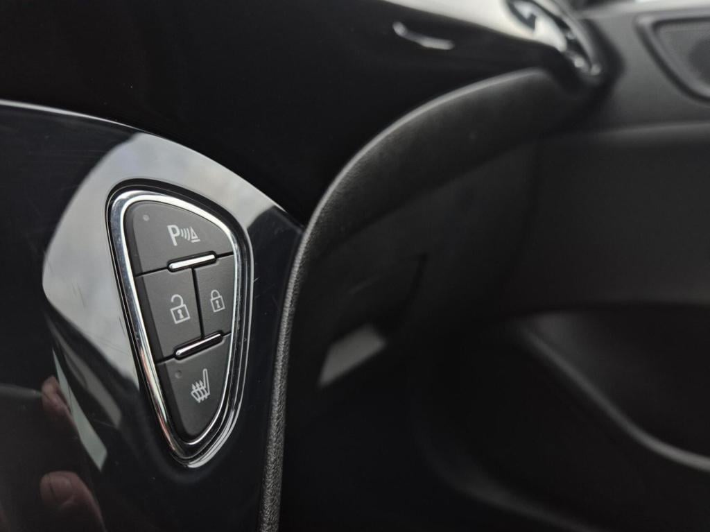 Opel Corsa 1.0 turbo ecoflex / dealeronderhouden / stuur- stoelverwarming /