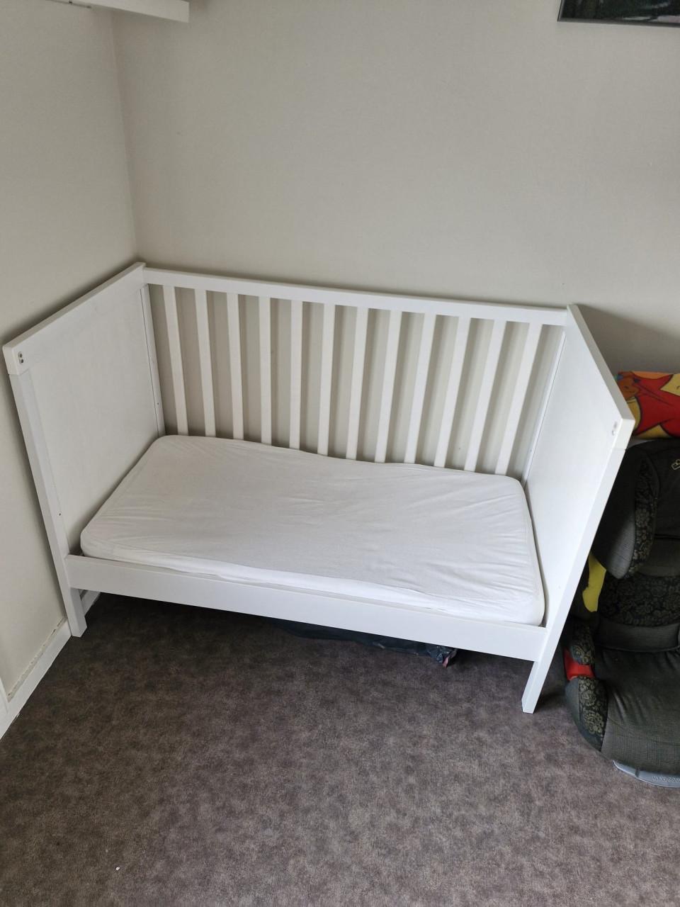 Babybed (sundvik ikea)