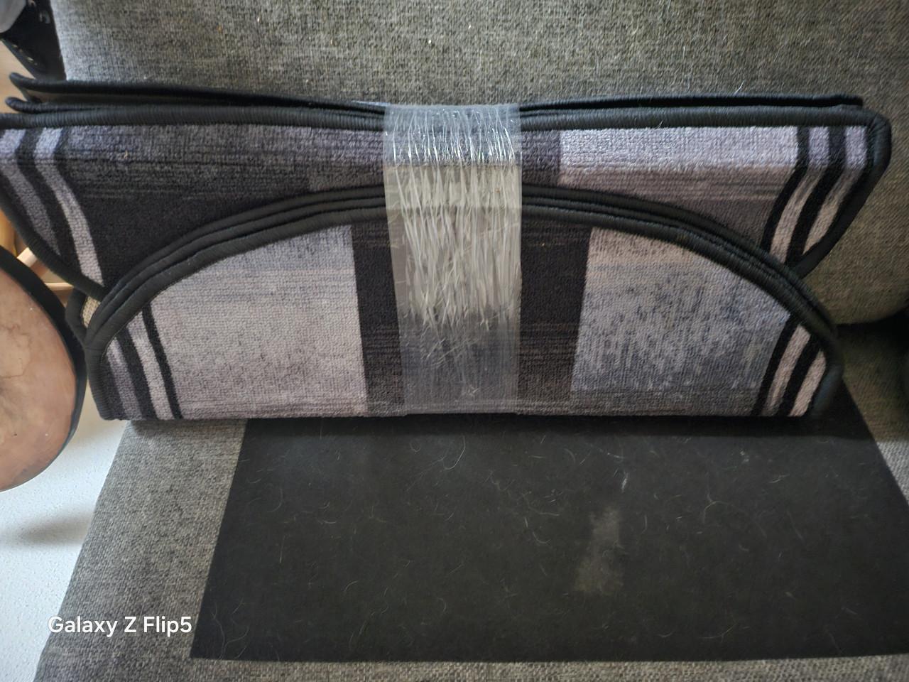 Trapmatten nieuw 15 stuks grijs zwart