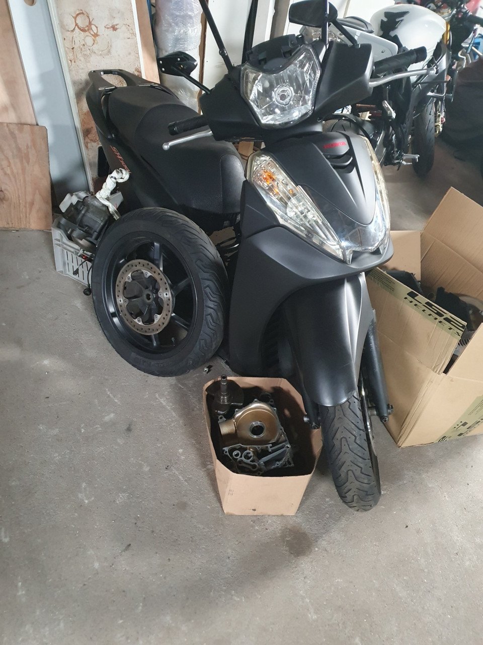 Sloop scooter honda sh300i 2008