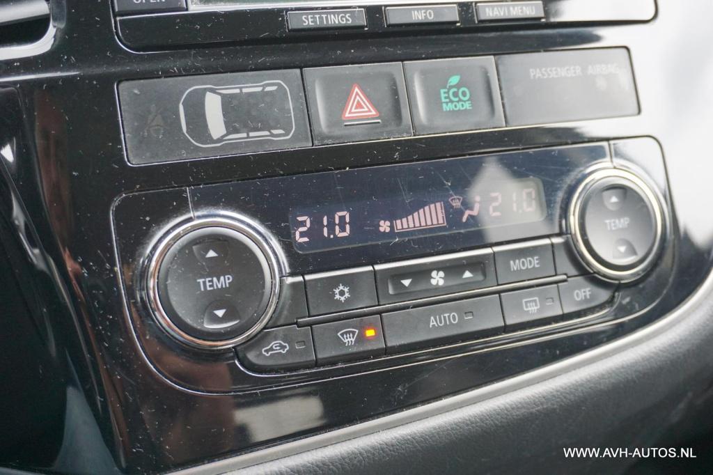 Mitsubishi Outlander 2.0 phev instyle+