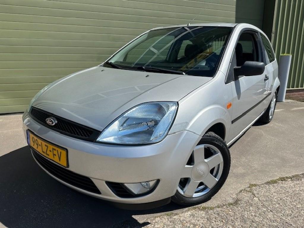 Ford Fiesta 1.4 - 16v trend automaat