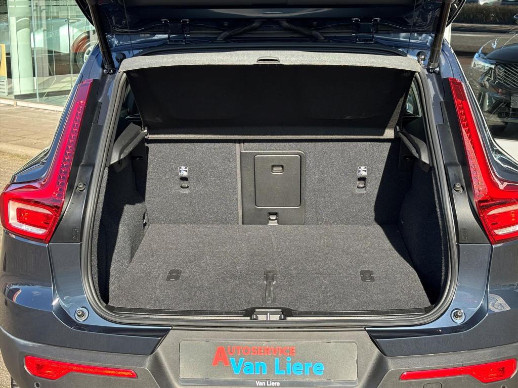 Volvo XC40 b4 197pk mild hybrid aut plus dark| 1e eigenaar|nl auto| rijklaa