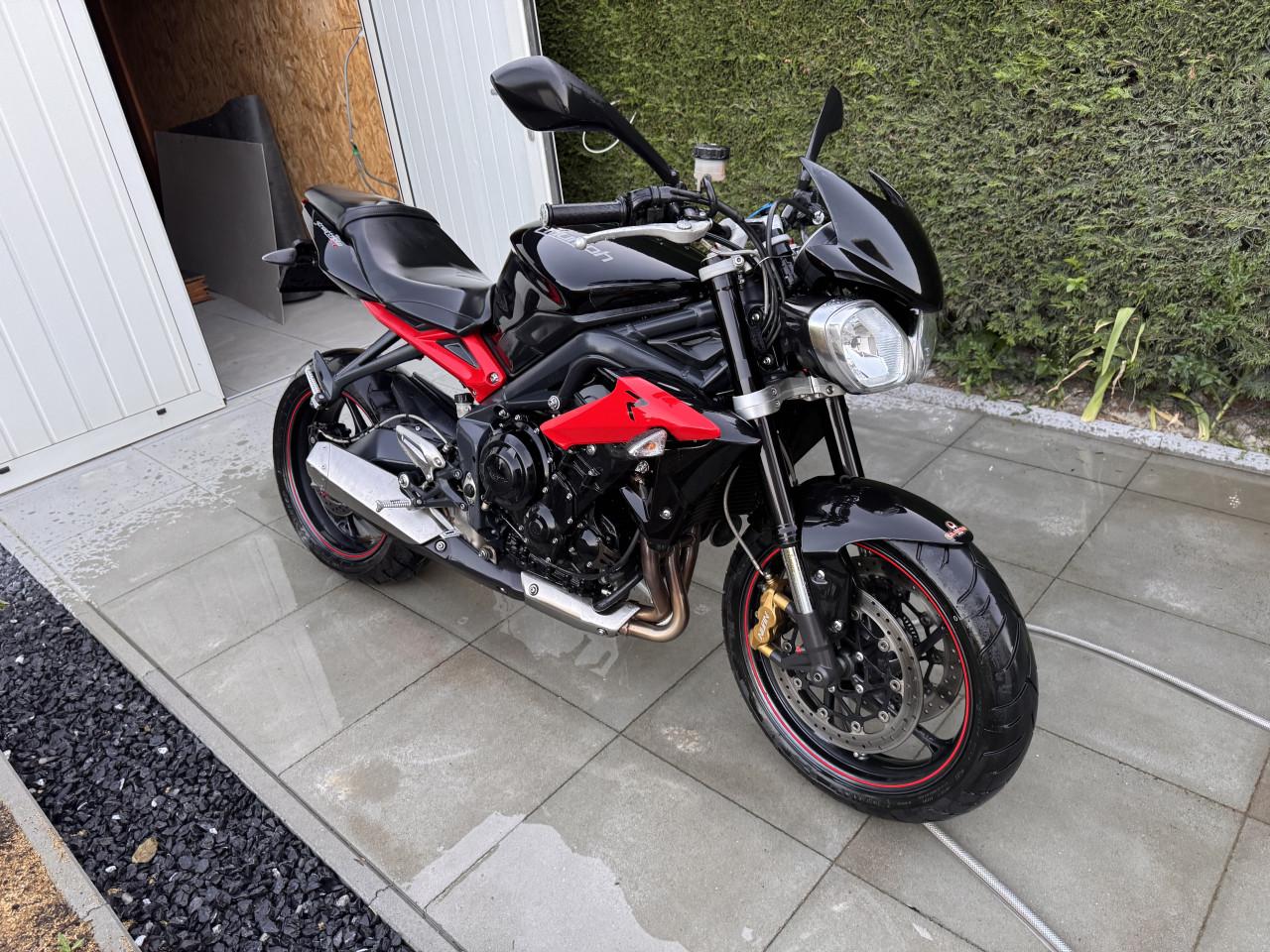 Triumph Street Triple