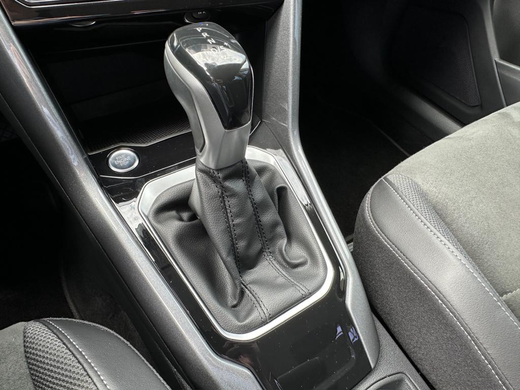 Volkswagen T-roc 1.5 tsi 150pk dsg style carplay | camera | keyless | elek.