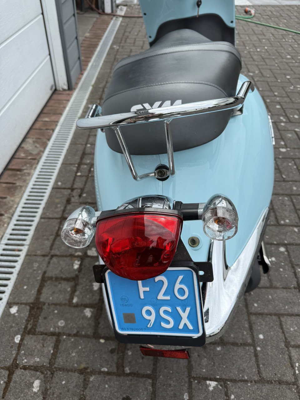 Sym Allo snorscooters twee stuks (prijs per stuk)