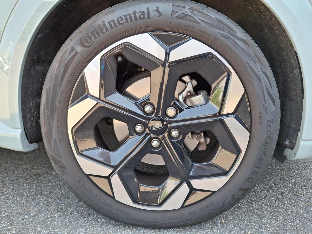 Ford Puma 1.0 ecoboost hybrid st-line x | driver pack | winter pack | matri