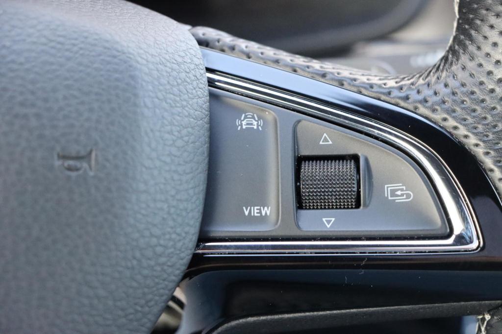 Skoda Kodiaq 1.5 tsi sportline business 150pk dsg7 7p. | pano | trekhaak | 