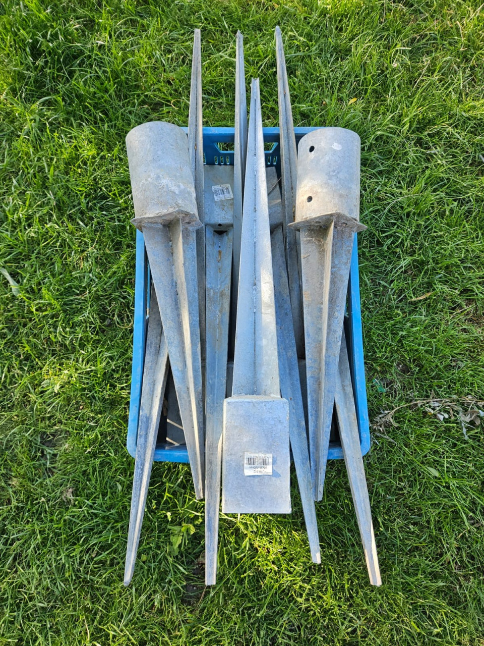 Paalhouder, Grondanker voor tuinscherm of schuttingpalen 10 stuks.