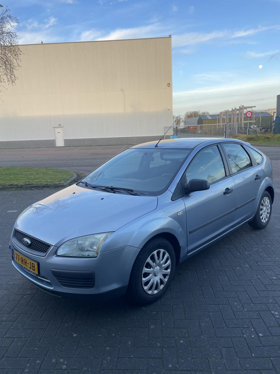 Ford Focus 1.4 59KW 5D 2005 Blauw | NAP