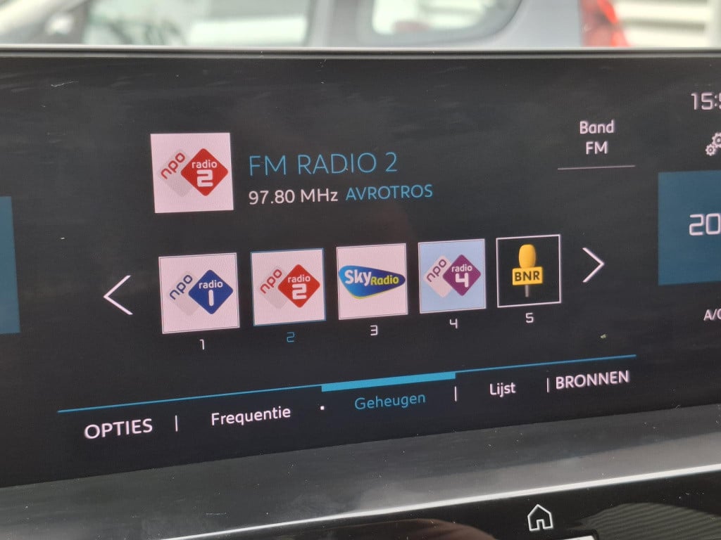 Citroen C4 130 eat8 automaat shine clima/lmv/nav/cam