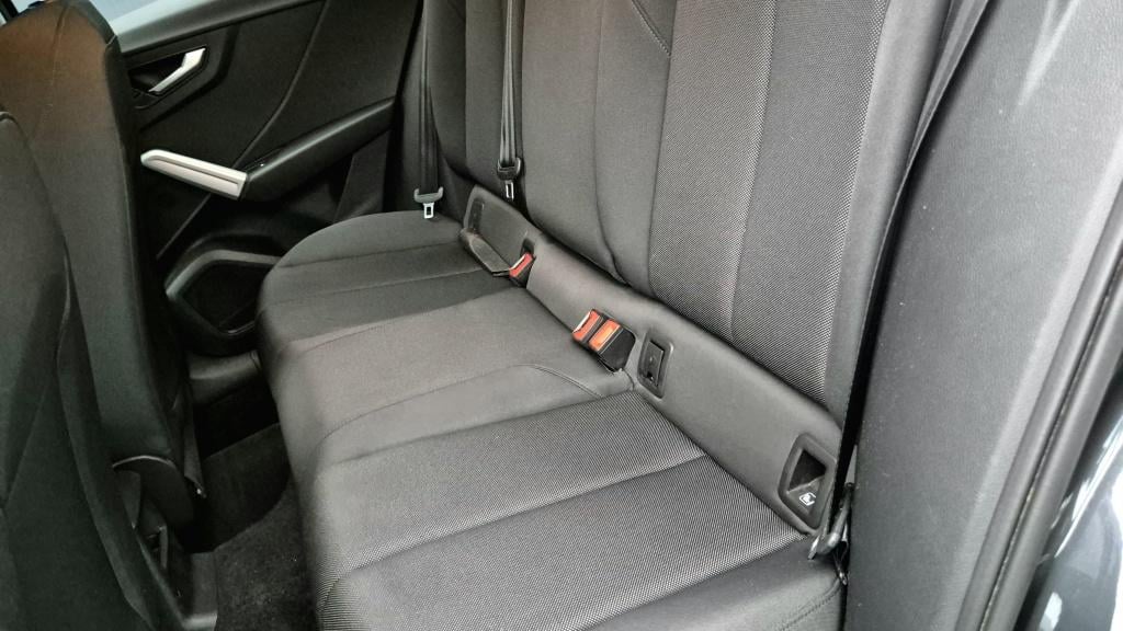 Audi Q2 35 tfsi advanced prestige | led matrix | navi | clima | trekhaak