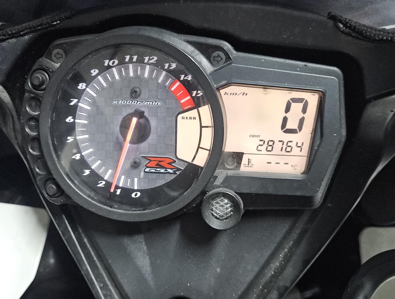 Suzuki gsx-r 100cc