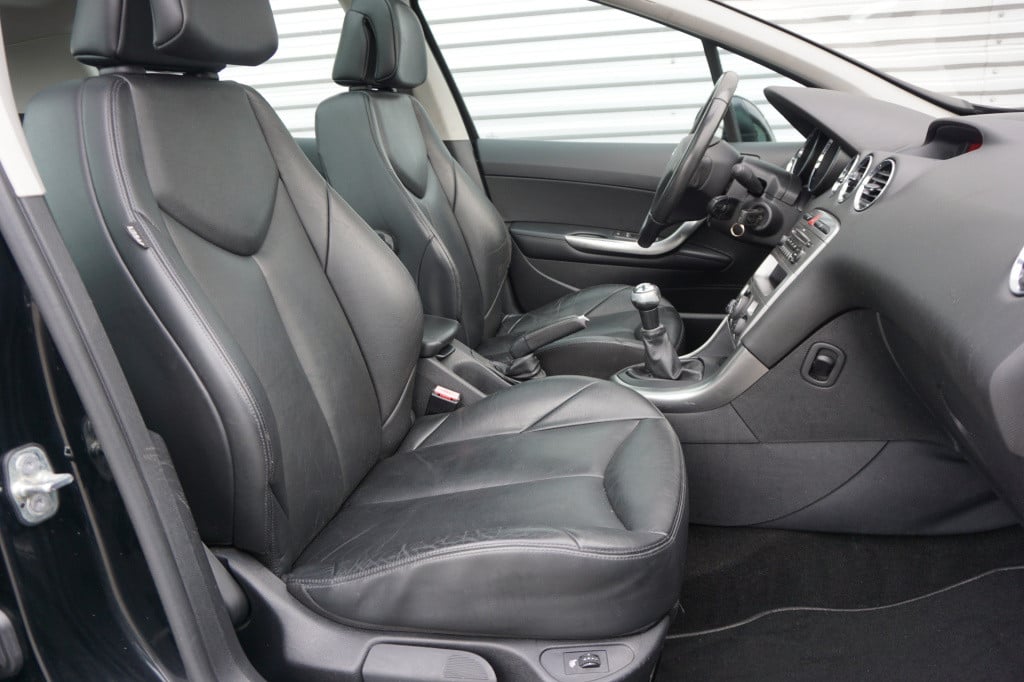 Peugeot 308 1.6 vti xt airco / cruise / stoelverw. / elektr. ramen / parkee