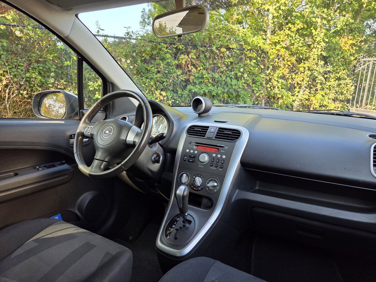 Opel Agila 1.2 Edition Automaat