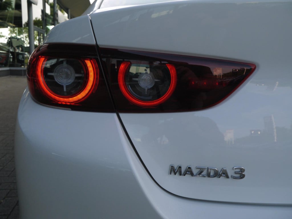 Mazda 3 2.5 e-skyactiv-g m hybrid 140 exclusive-line aut.|rijklaar