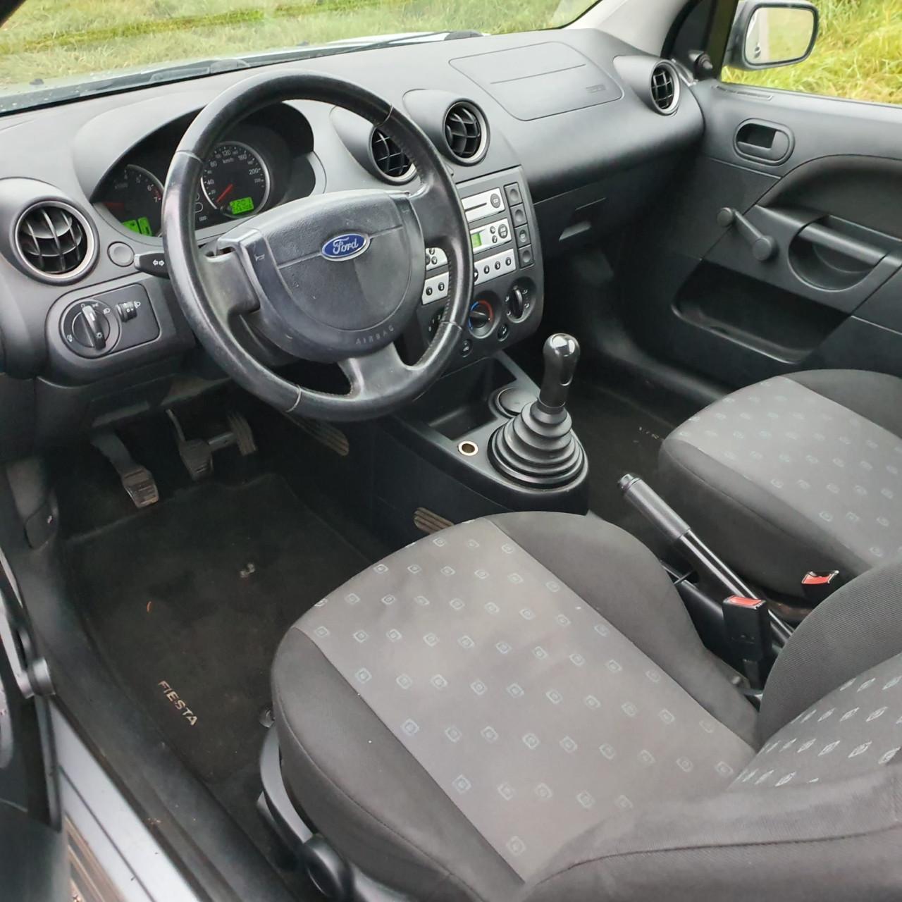 Ford Fiësta 1.4-16V Ambiënte
