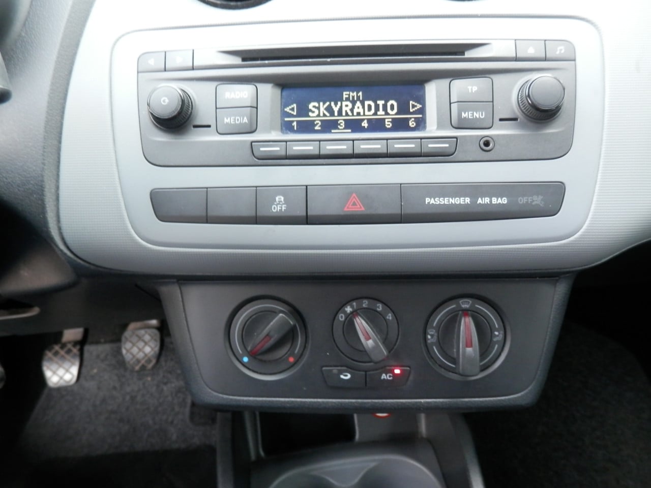 Auto Garant Biedt Aan: Seat Ibiza 1.2 Style