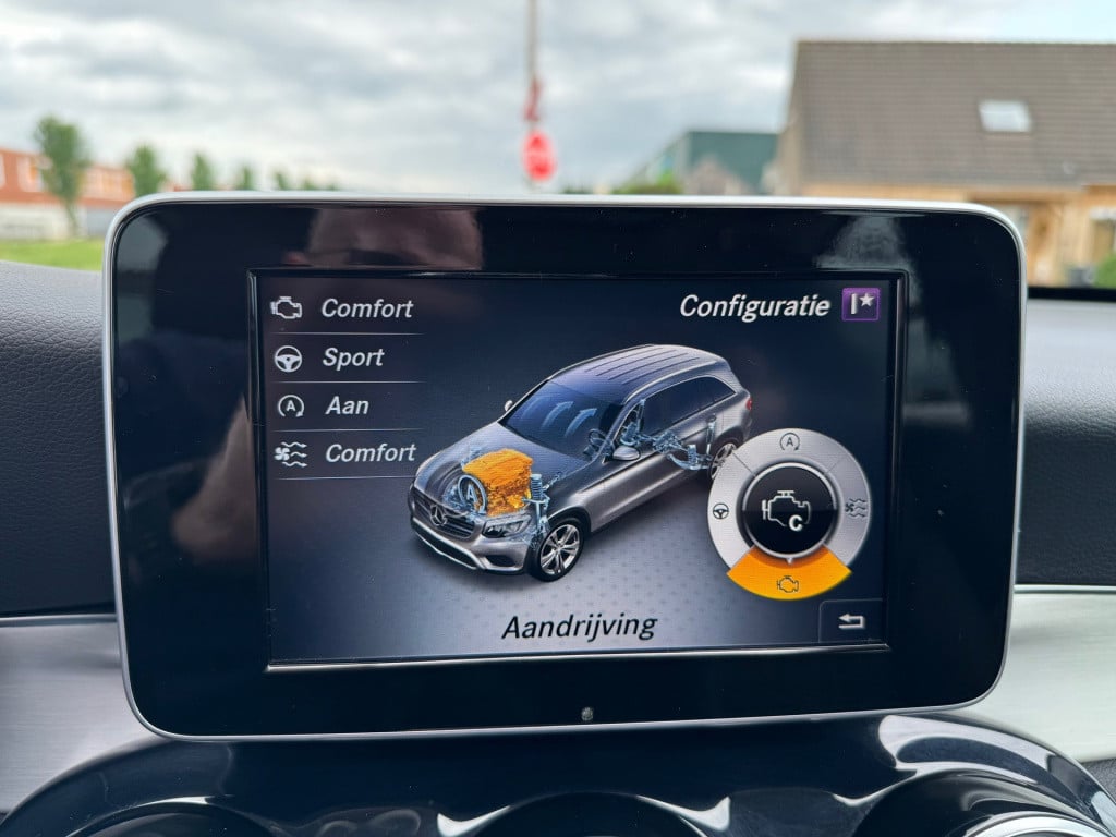 Mercedes-Benz Glc 250 4matic amg automaat / panoramaschuifdak / elektrische