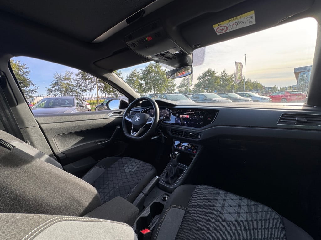 Volkswagen Taigo 1.0 tsi r-line * panoramadak * carplay * acc * clima