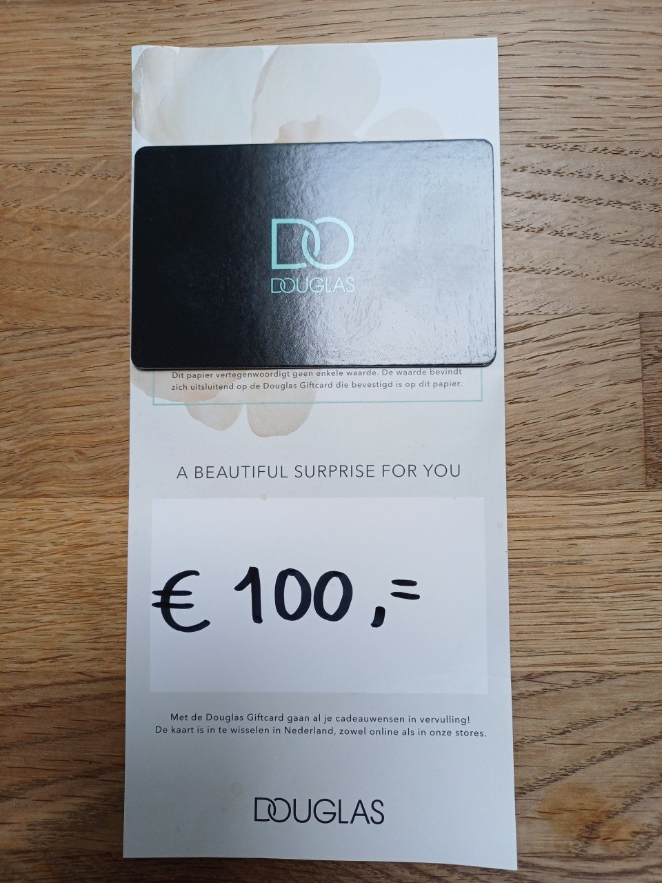 CADEAUKAART van DOUGLAS van 100 euro voor 85 euro !!!